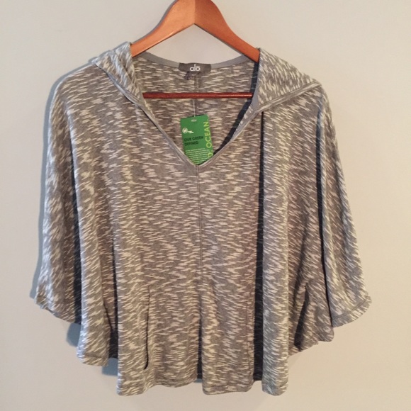 ALO Yoga Tops - •Alo• NWT Circle Top In Heathered Granite